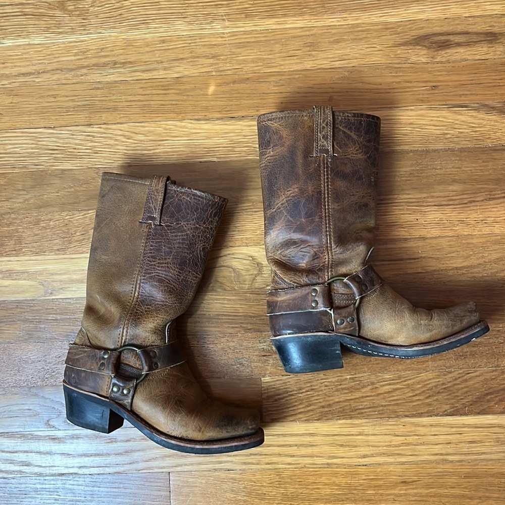 SOLD Frye Harness Boots sz7